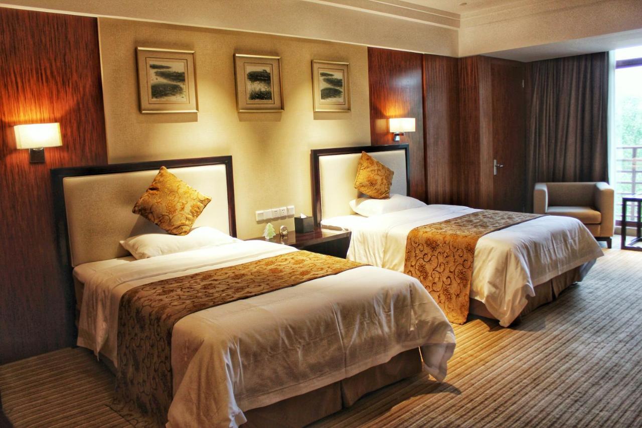 Jinling Riverside Hotel Nanjing  Exterior foto
