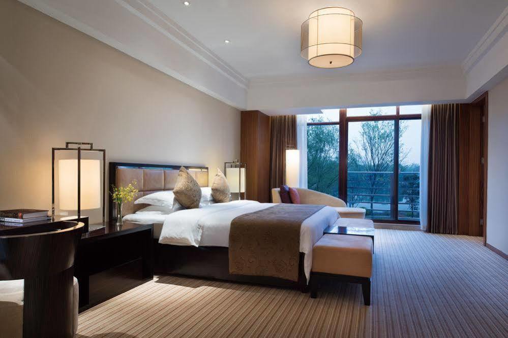 Jinling Riverside Hotel Nanjing  Exterior foto